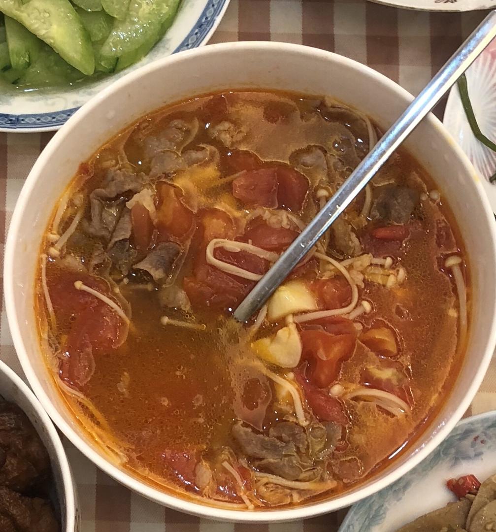 番茄肥牛金针菇（汤）