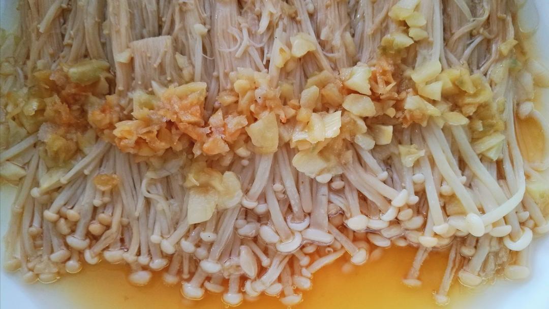 蒜蓉蒸金针菇