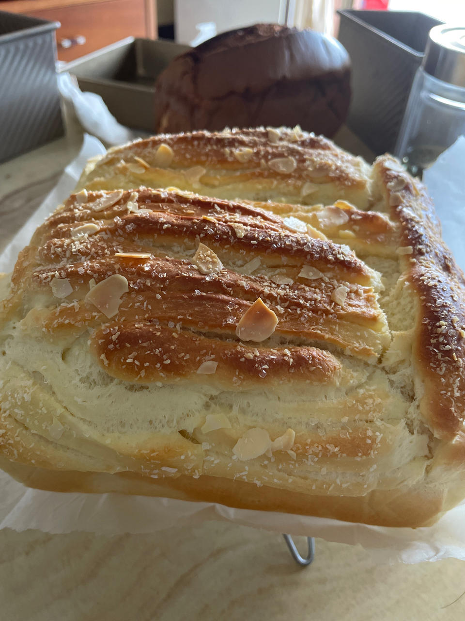 一口就沦陷💋  比吐司容易  椰香手撕面包