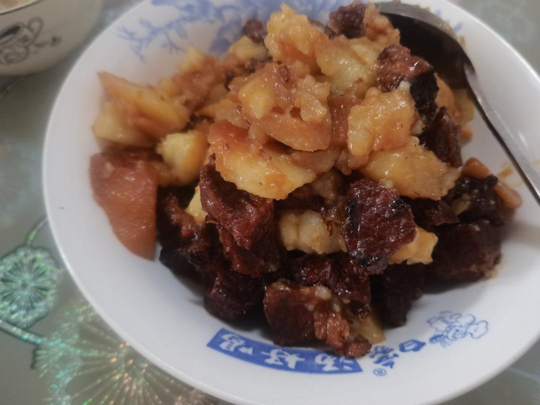 牛肉炖土豆