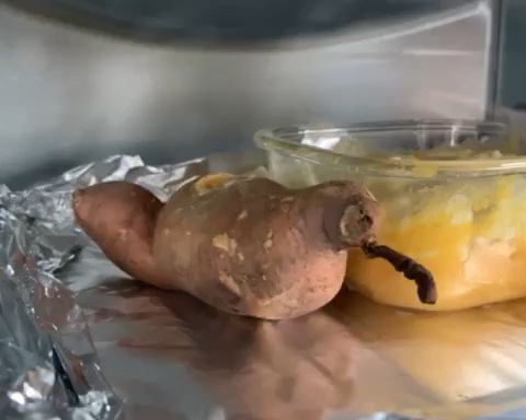 烤红薯（烟薯-烤箱版）的做法 步骤3