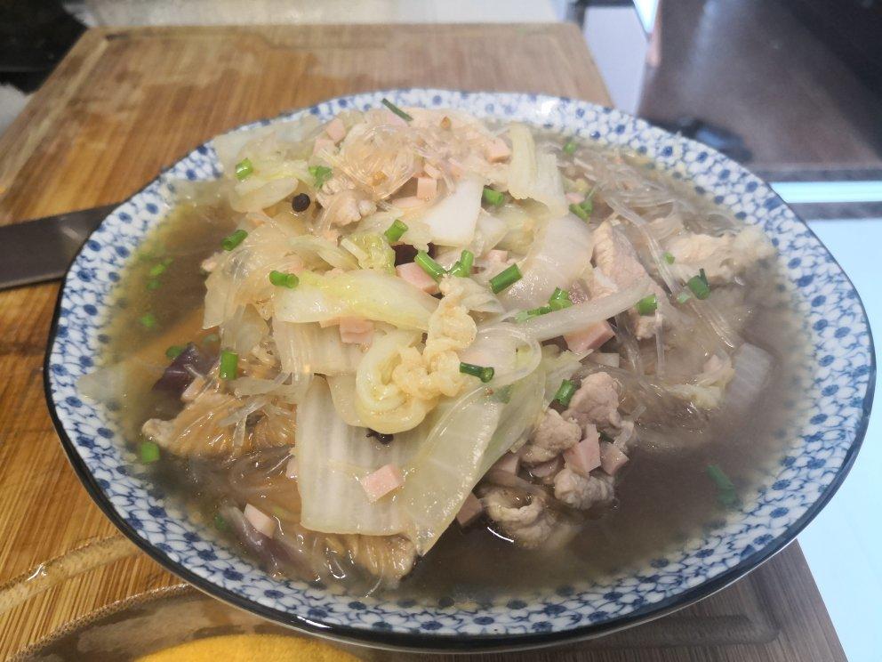 超爱的一道快手菜！猪肉白菜炖粉丝