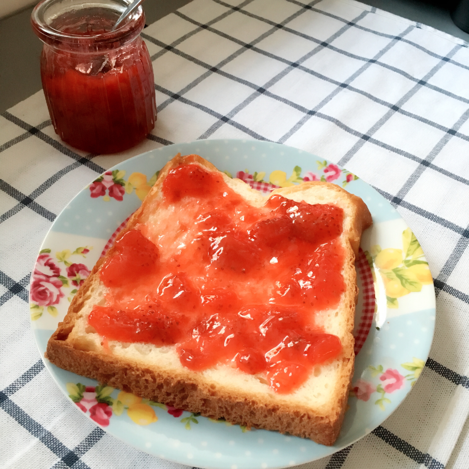 自制无添加草莓酱