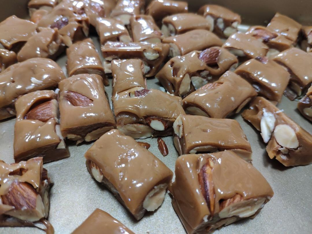 海盐杏仁太妃糖