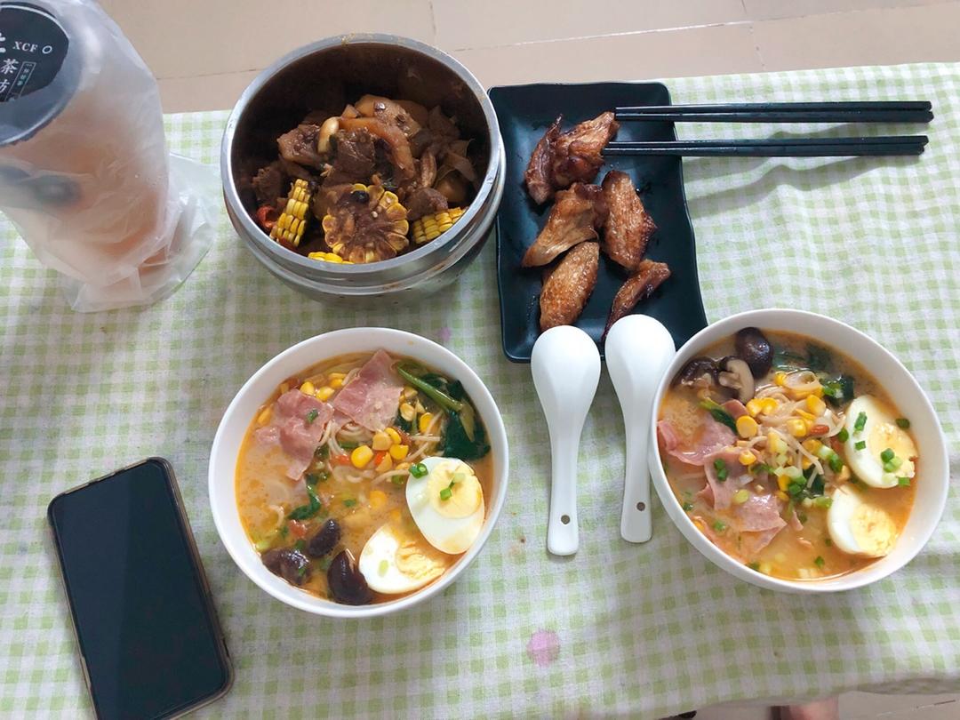 ラーメン，日料店必点的地狱拉面