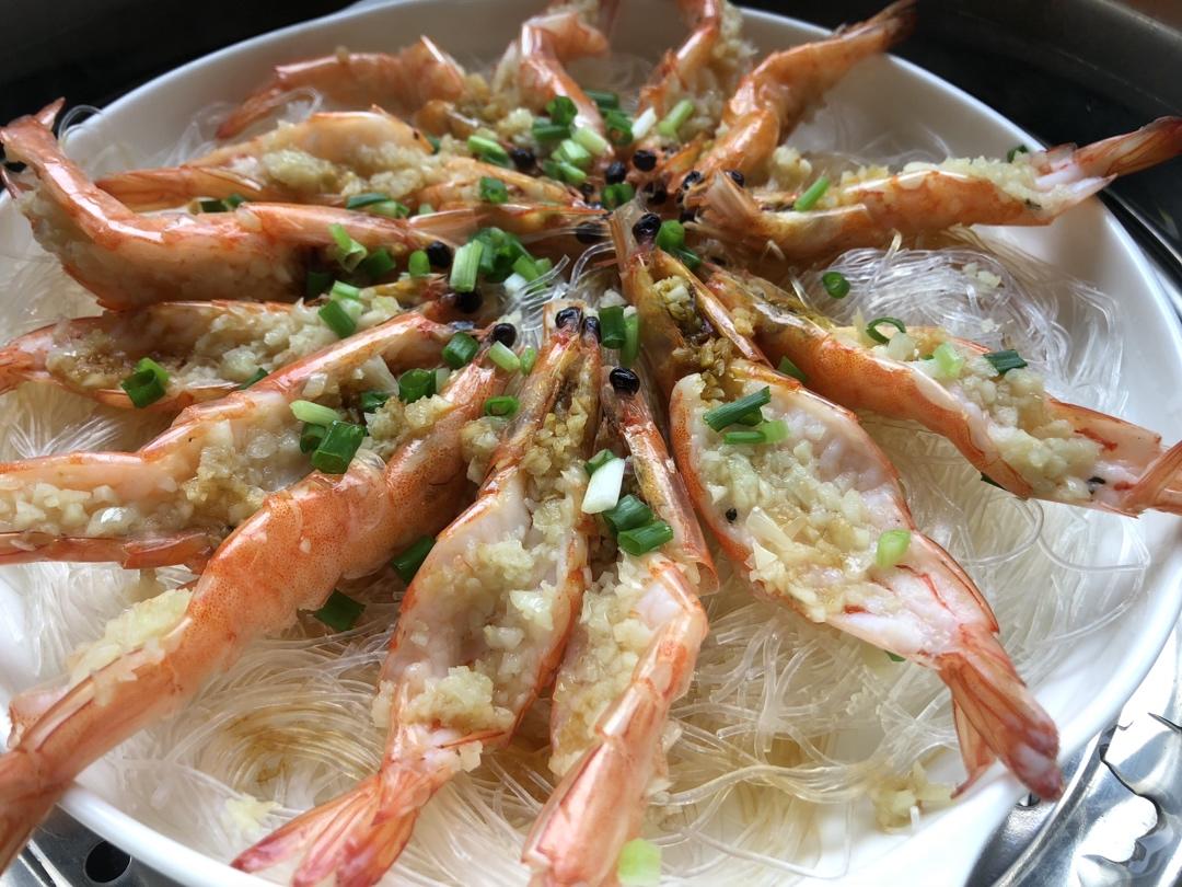 蒜蓉开边蒸虾