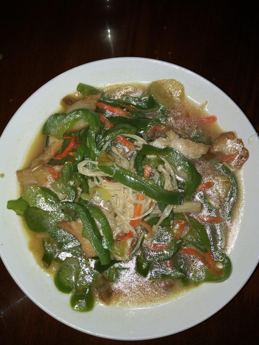 金针菇青椒肉丝