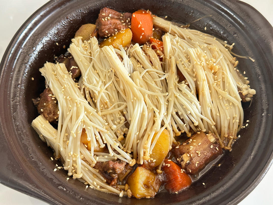 砂锅土豆炖排骨