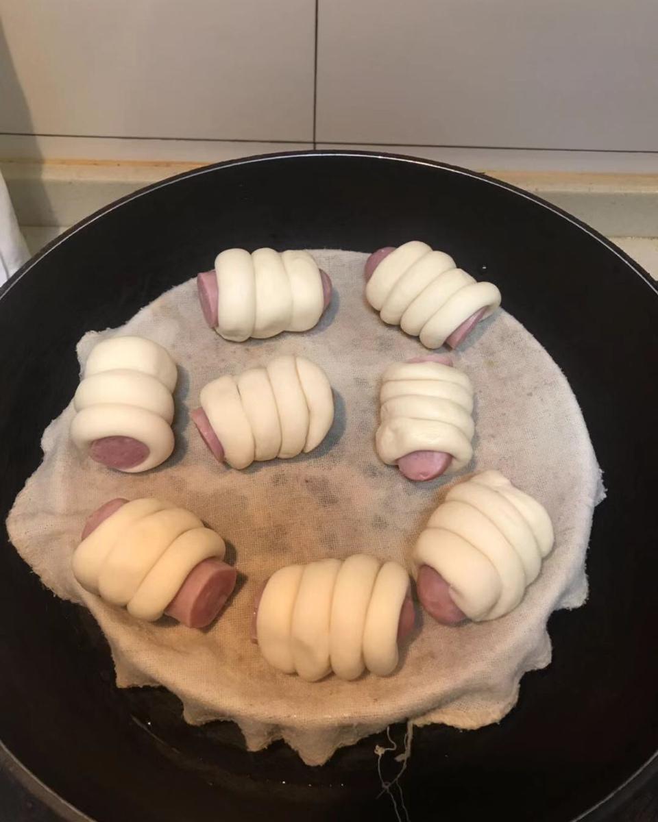 肠仔卷/香肠馒头（来一盘接地气的早餐）