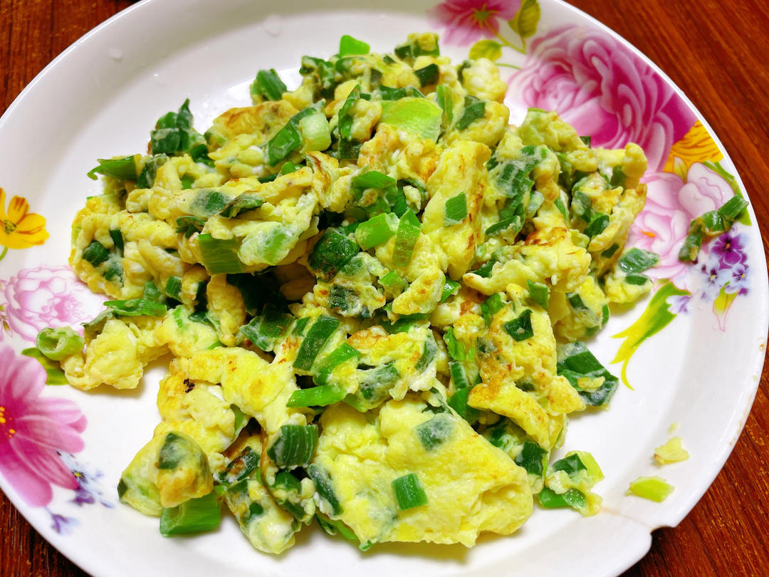 〈小葱炒鸡蛋〉，速成菜，欣小厨 😉