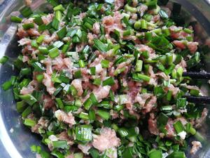饺子馅：韭菜猪肉&冬菇玉米猪肉的做法 步骤10