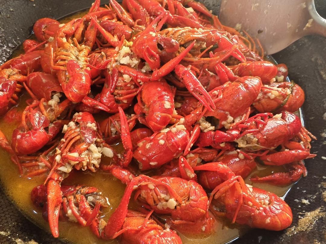 蒜泥小龙虾