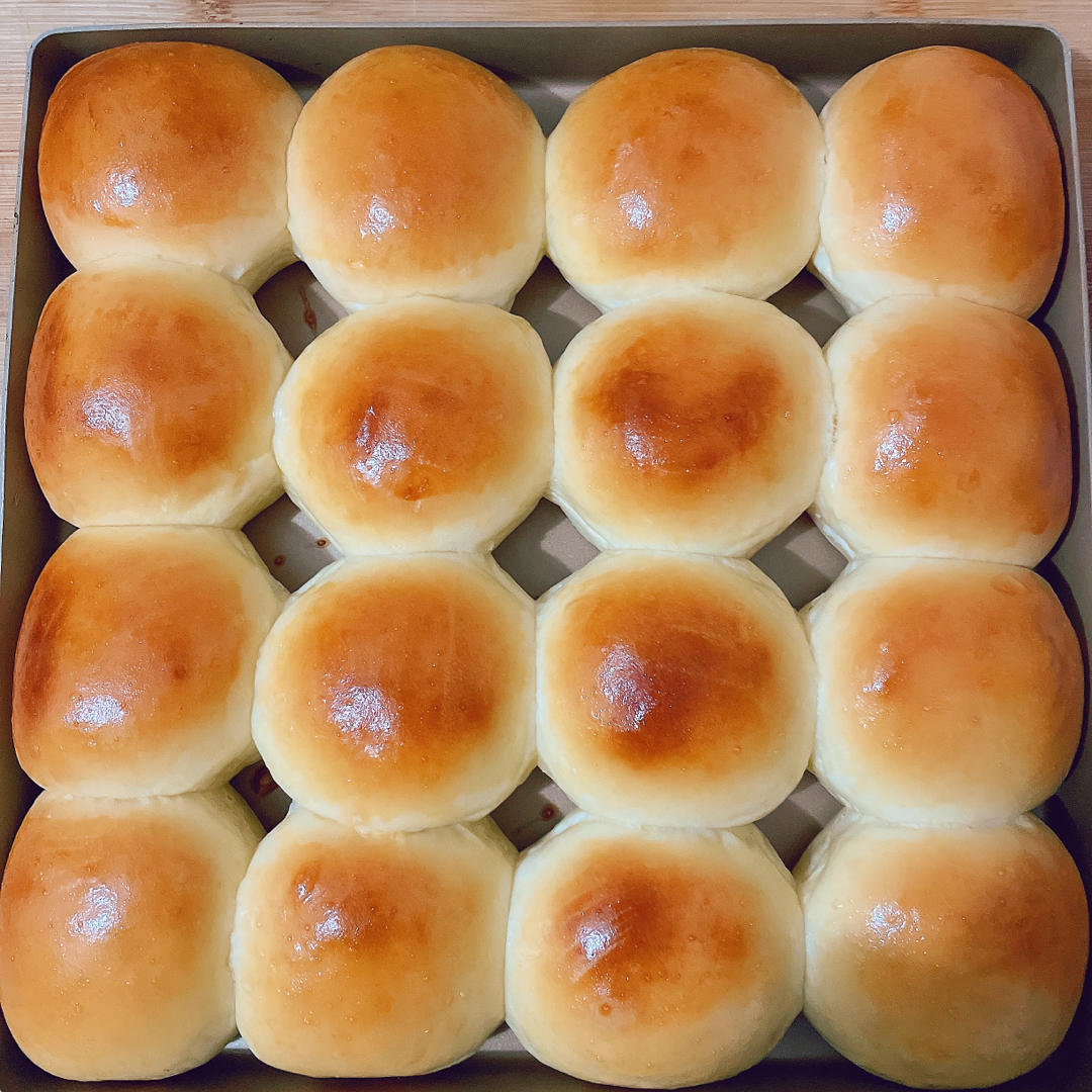 🥛超简单快手，柔软拉丝，一次发酵，牛奶小餐包