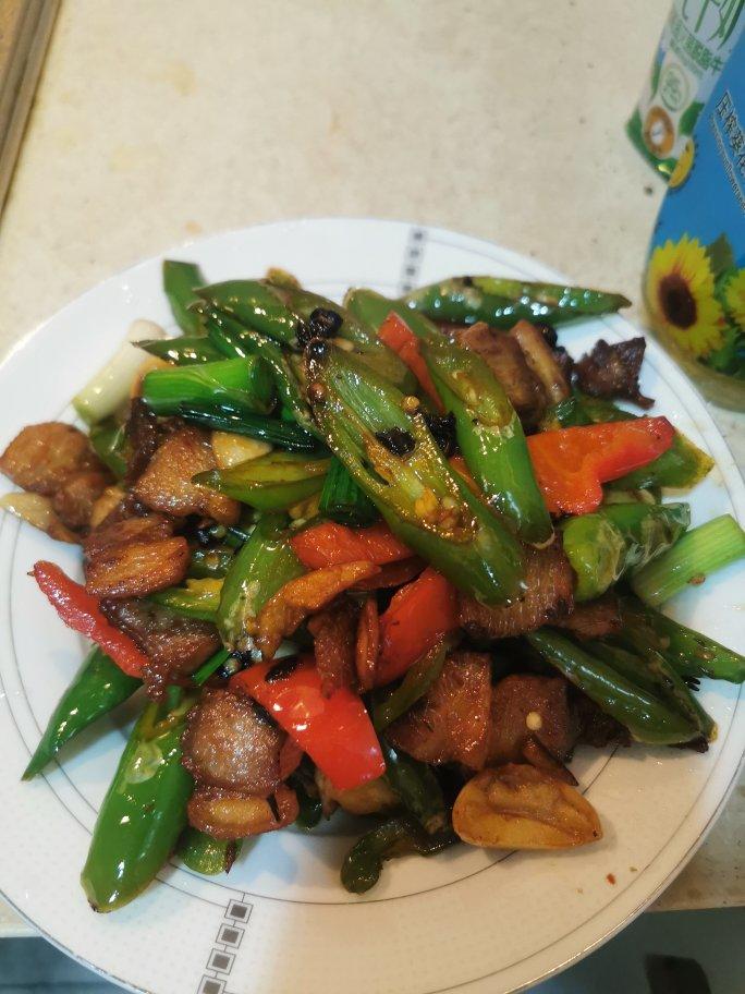 回锅肉炒辣椒