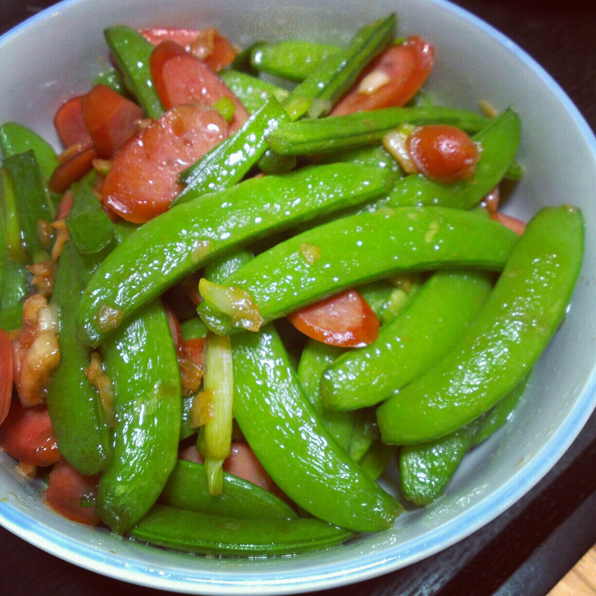 腊味炒甜豆