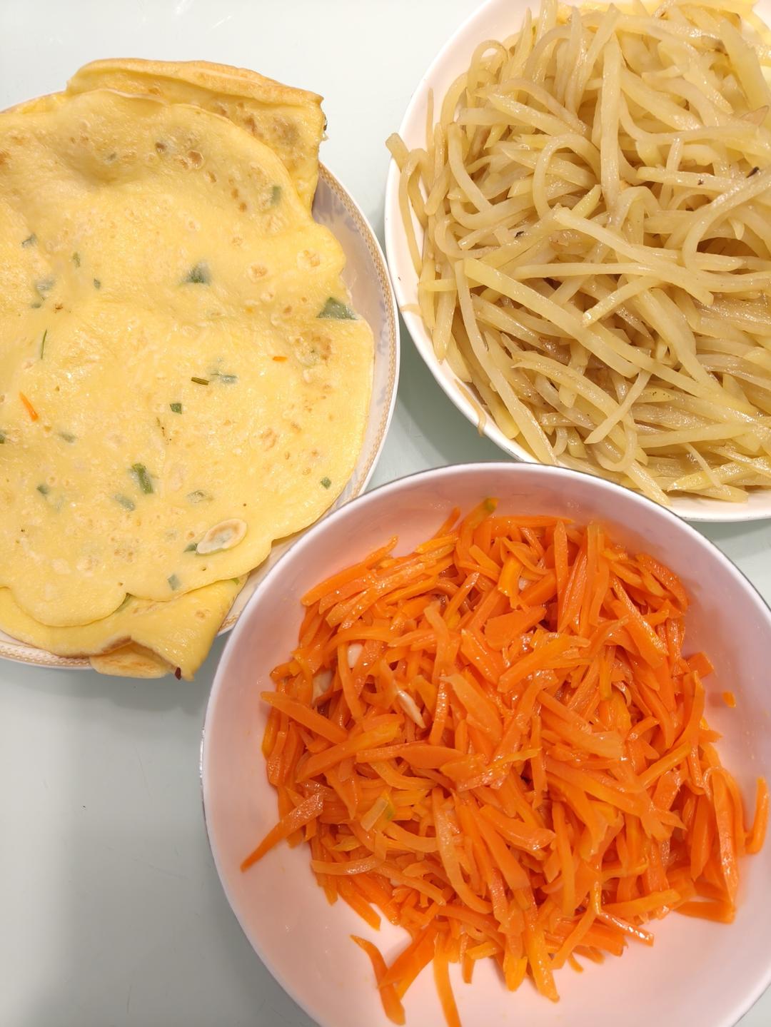 土豆丝鸡蛋卷饼