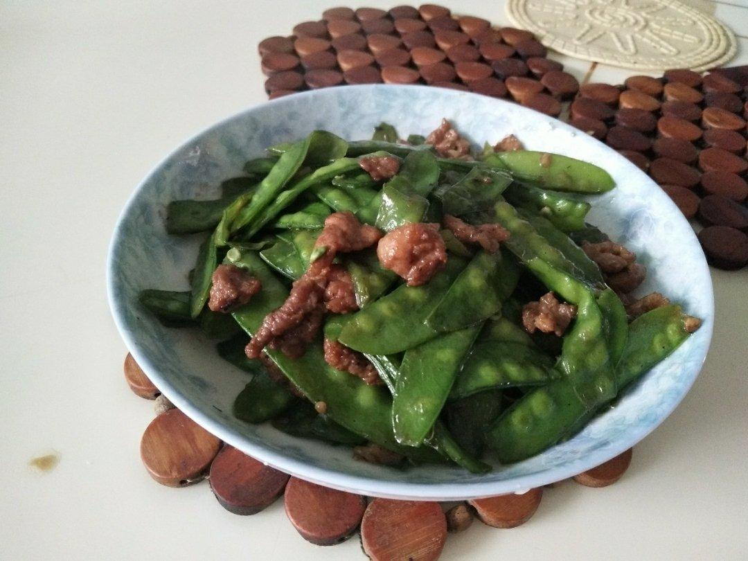 腊肠炒荷兰豆