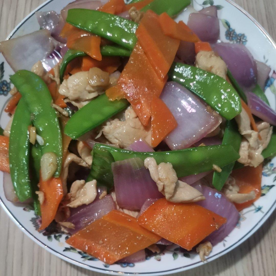 家常素菜！荷兰豆洋葱胡萝卜炒鸡蛋