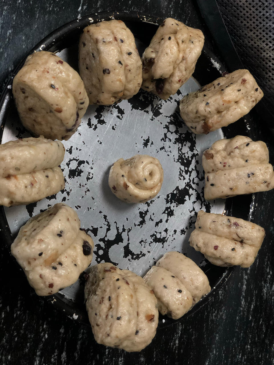 红枣核桃葡萄干黑芝麻红糖馒头