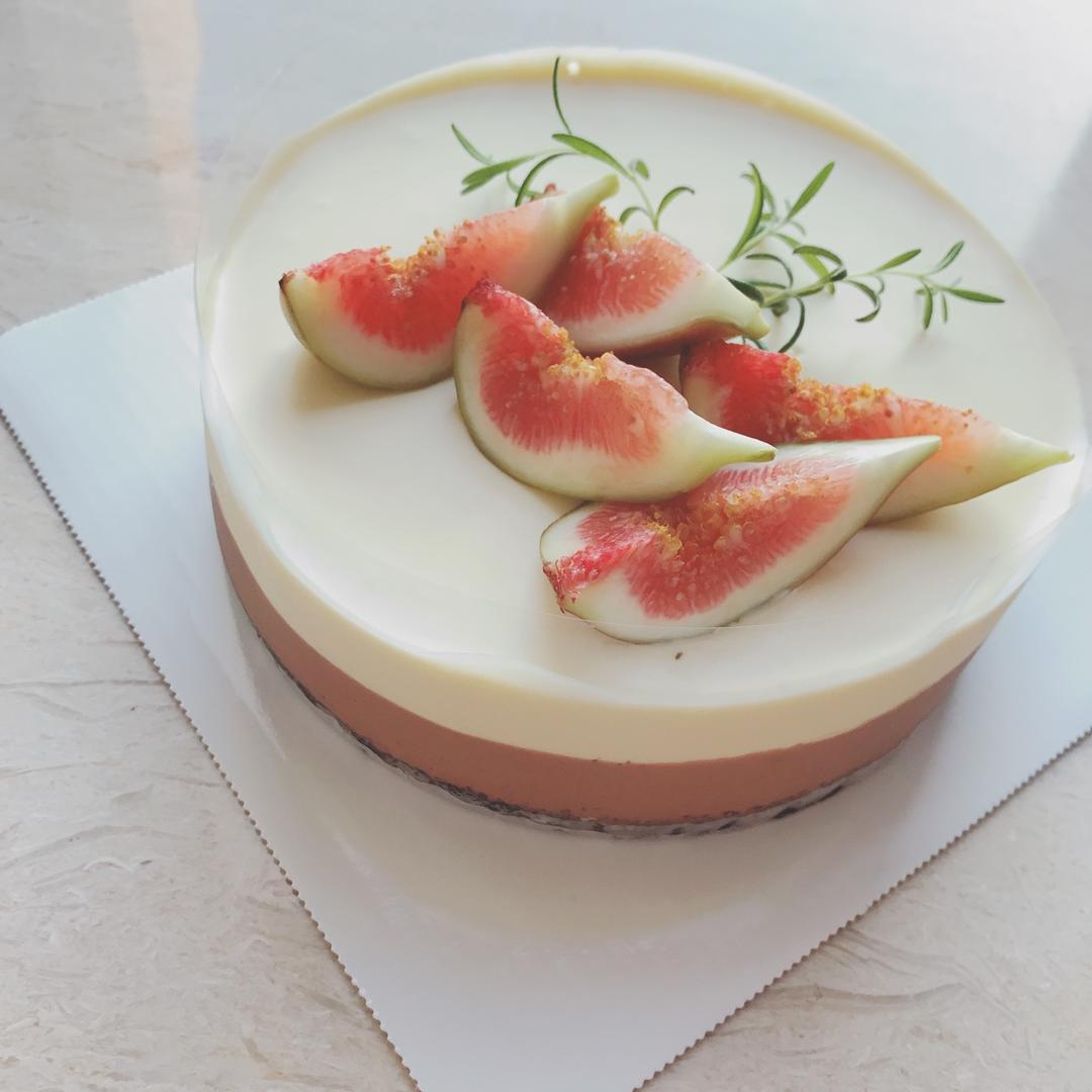 黑白巧克力慕斯蛋糕