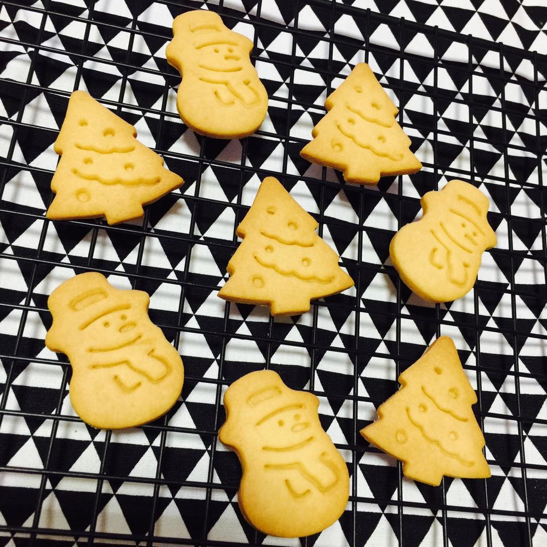 超简单！好吃又平整的糖霜饼干底的做法（附贴心小提示哦）