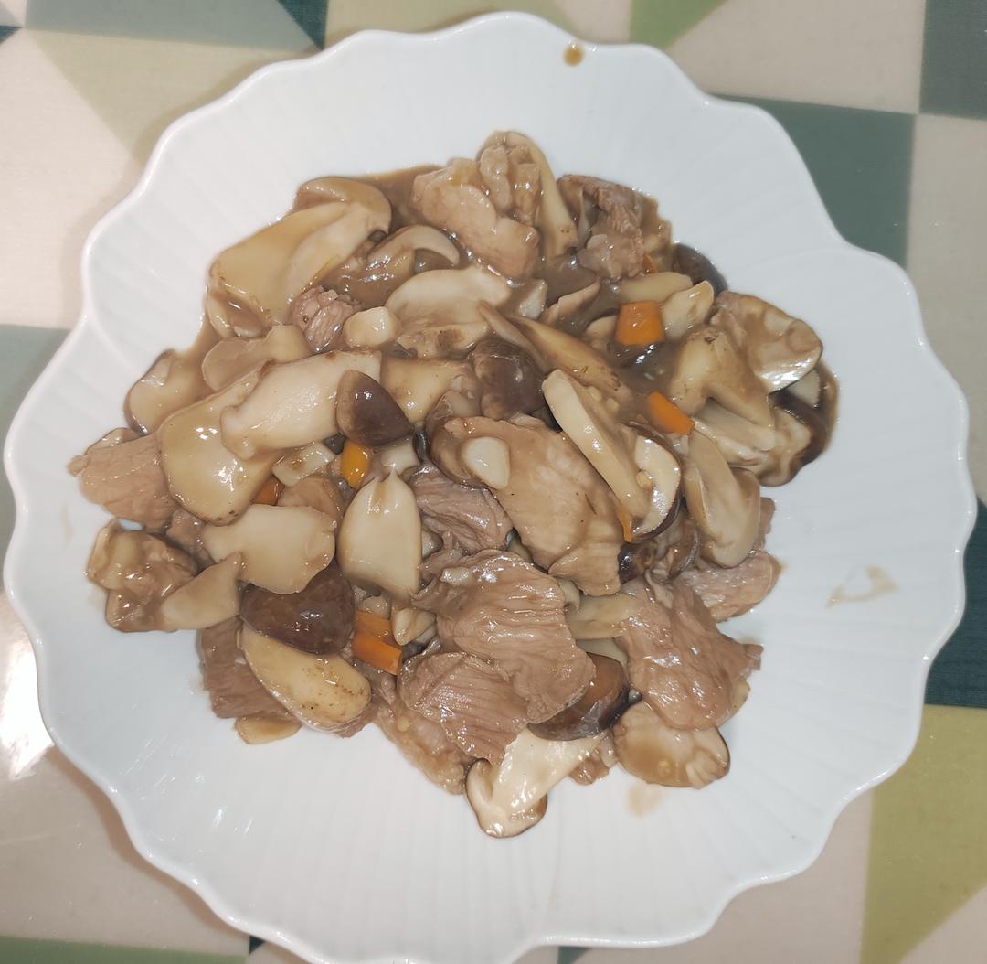 姬松茸炒肉片