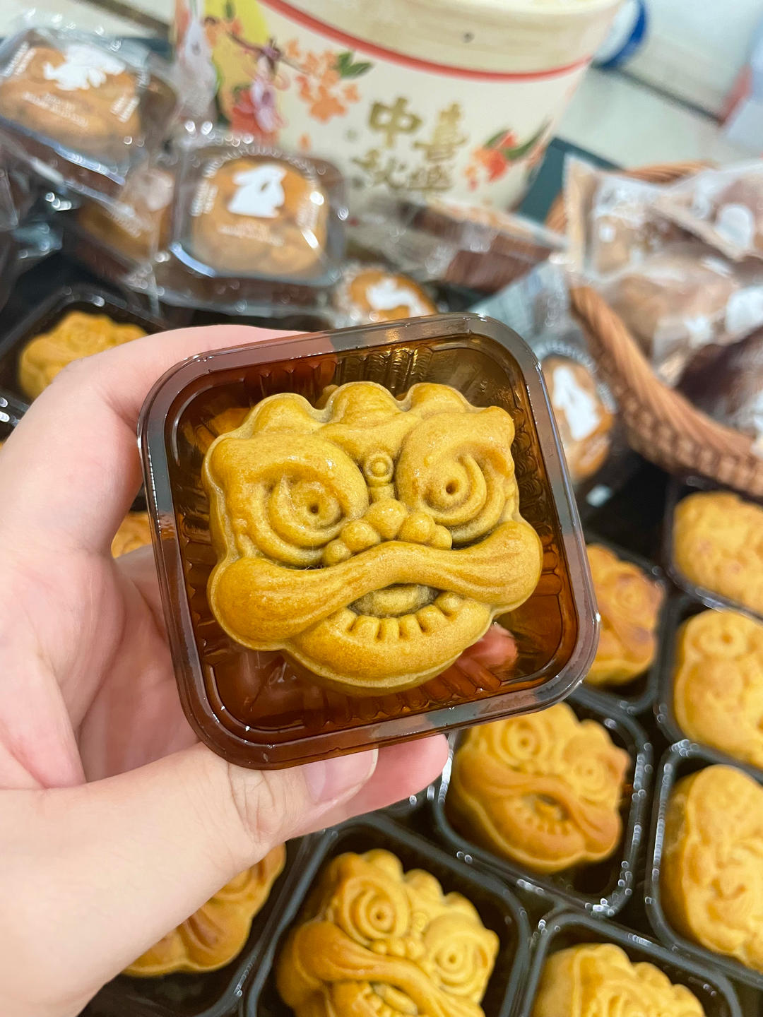 广式月饼—蛋黄莲蓉月饼