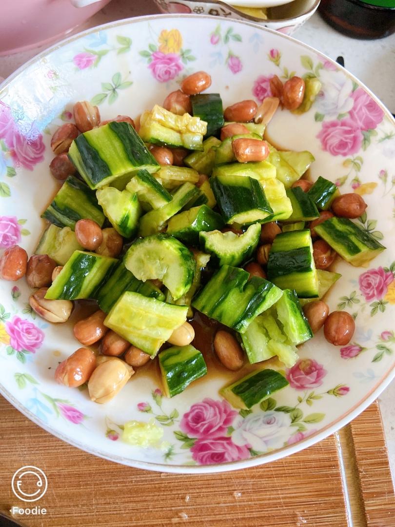 赞不绝口拍黄瓜🥒