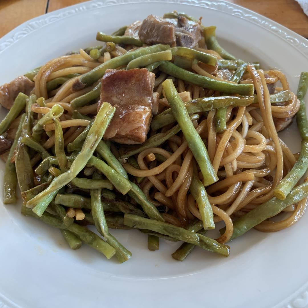 豆角排骨焖面