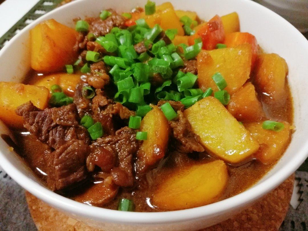 沙沙土豆胡萝卜炖牛肉