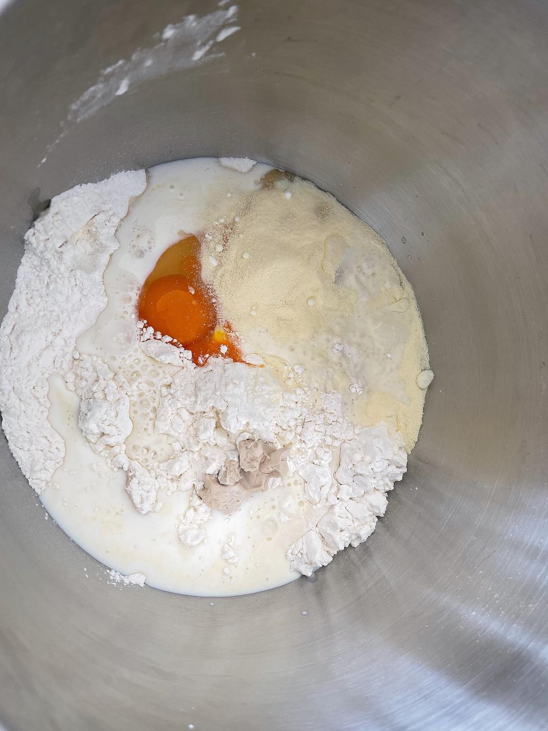 纯奶手撕吐司的做法 步骤1