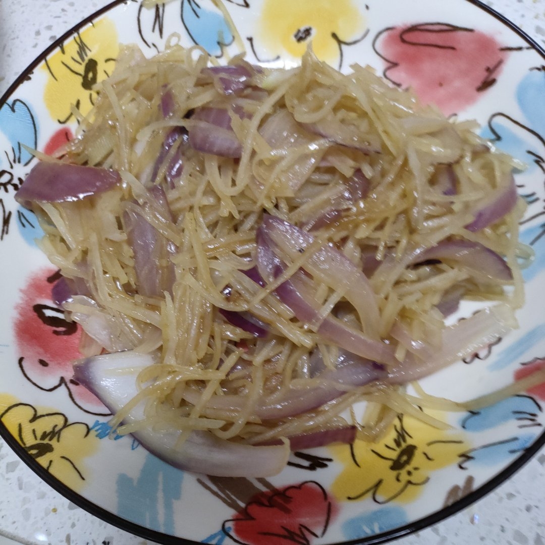 土豆丝炒紫洋葱
