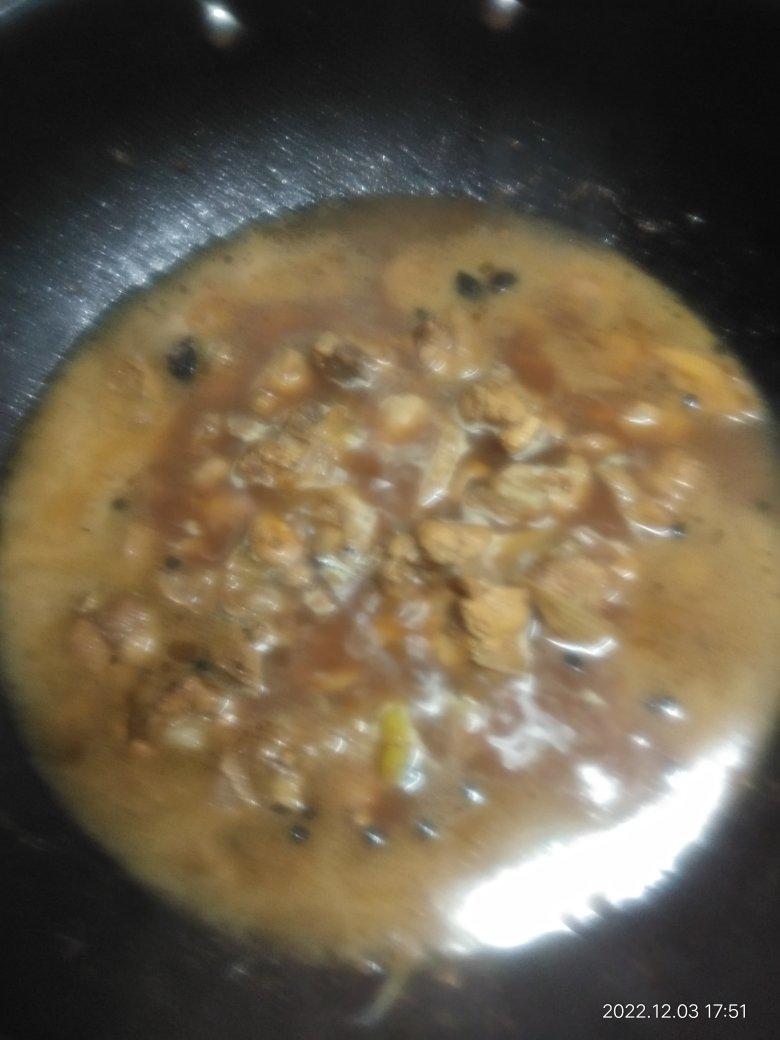 铁锅炖鸡（附加详细玉米饼教程）