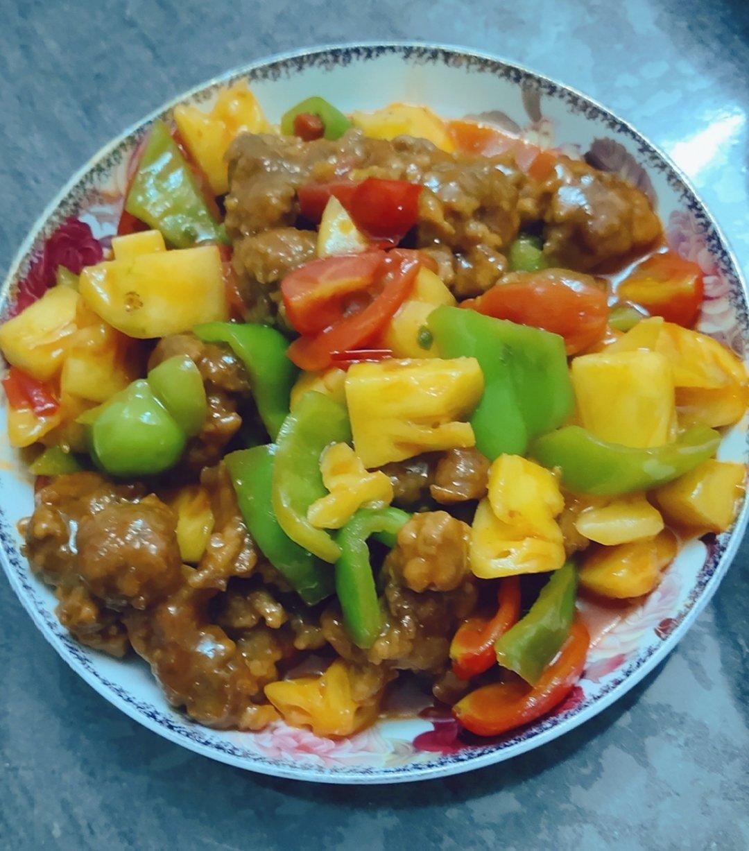 菠萝咕噜肉