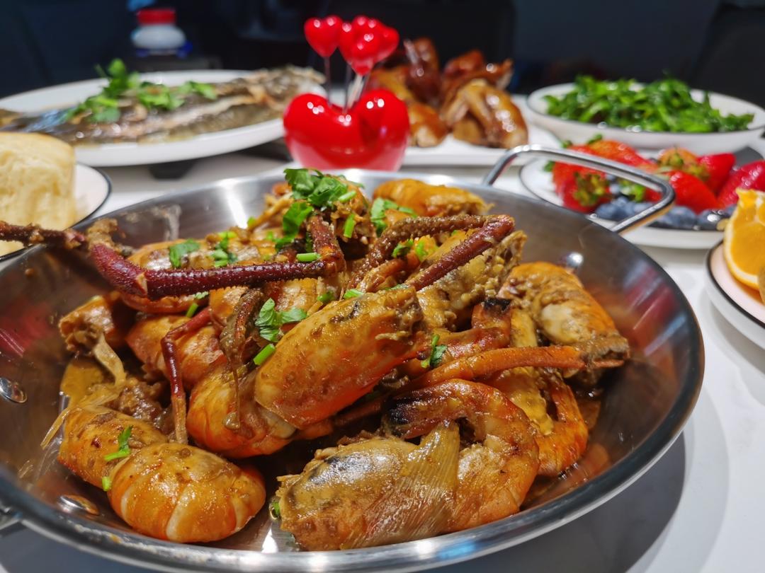 吮指蒜蓉啤酒罗氏虾