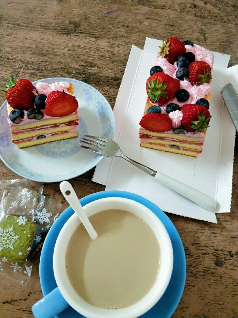 草莓城堡蛋糕