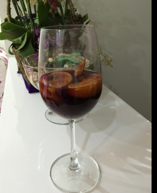 果香热红酒