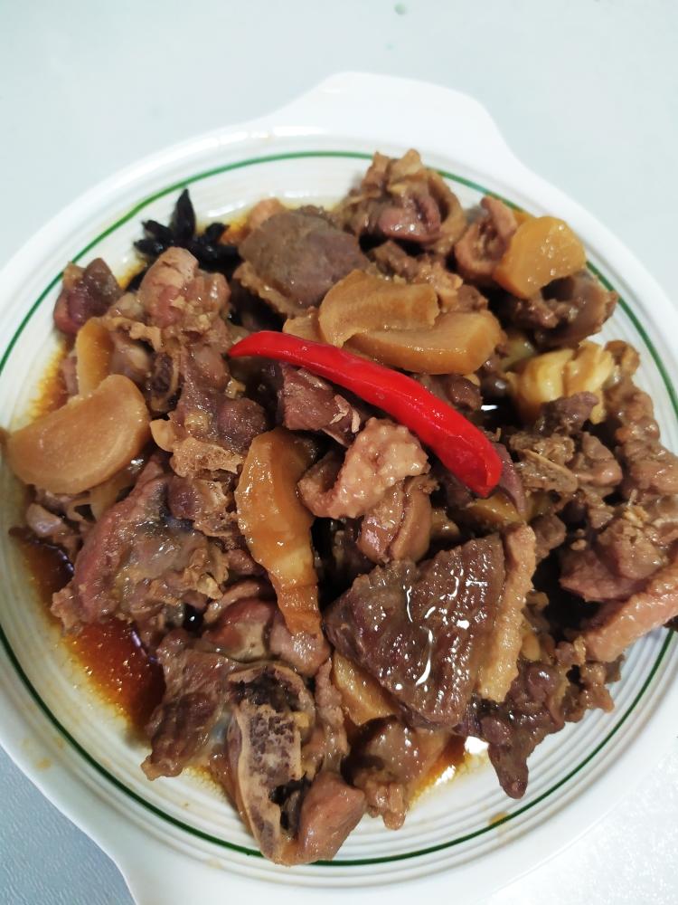 仔姜焖鸭肉的做法