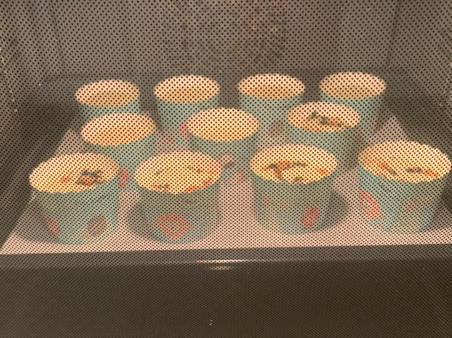 万用方子‼️口感滋润的酸奶&肉松沙拉夹心小蛋糕🍰