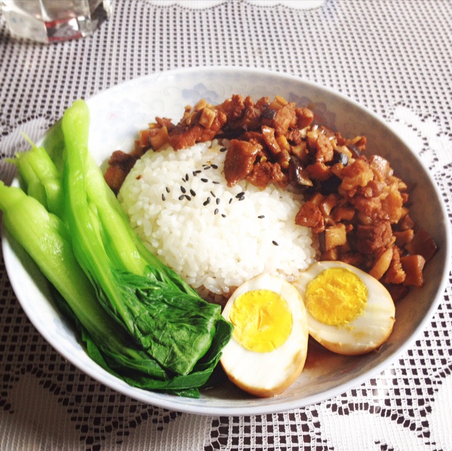台式卤肉饭