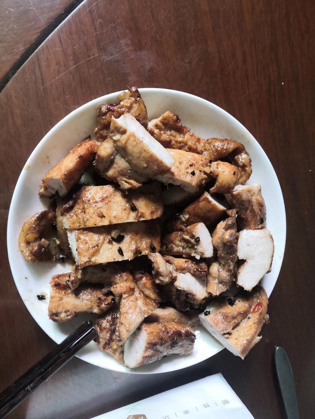 【嫩煎鸡胸肉】