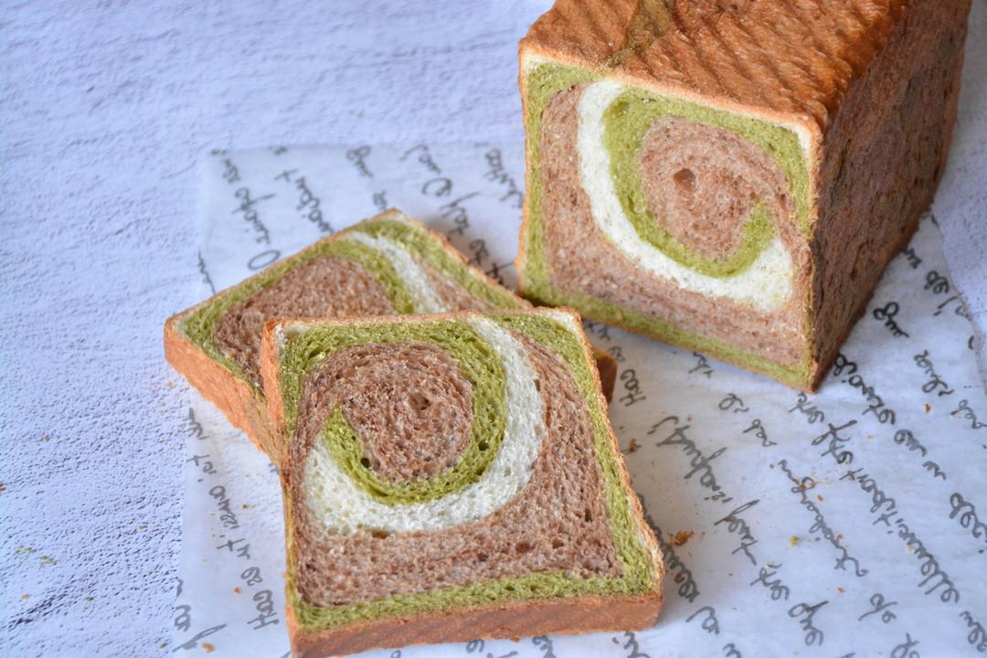 三色吐司