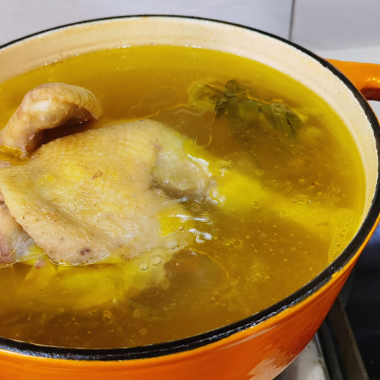 鲜美无敌清炖鸡汤 超简单原汁原味的做法