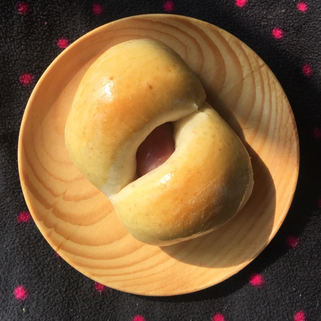 台式香肠面包卷