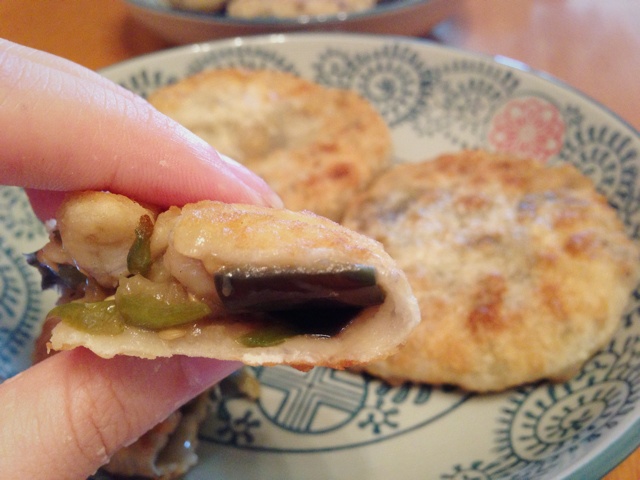 尖椒茄子馅饼