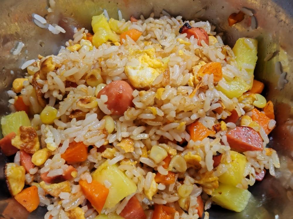 菠萝炒饭