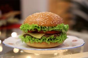 汉堡包(牛肉饼) Hamburger的做法 步骤10