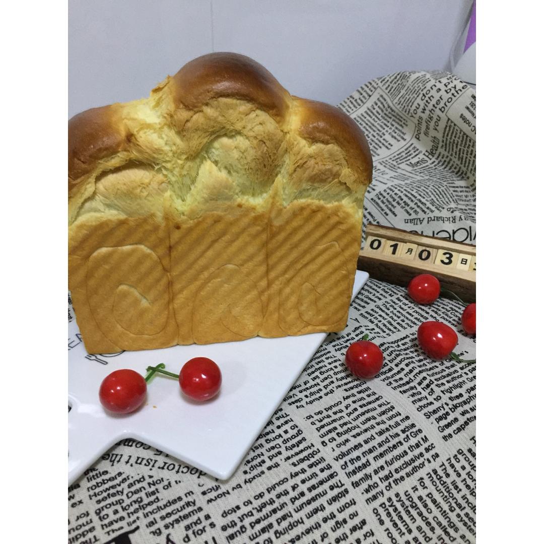 蛋黄吐司