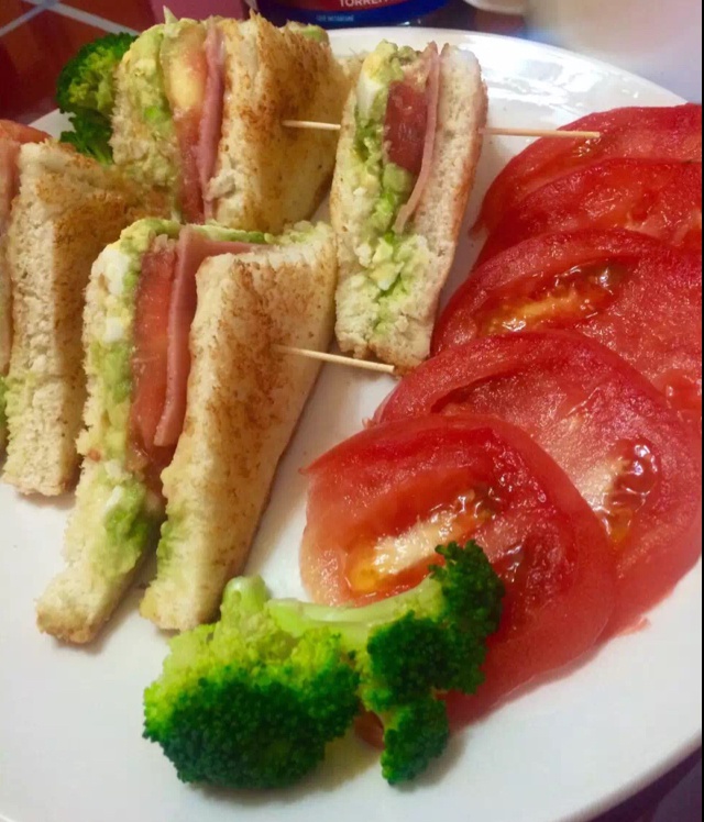 牛油果早餐三明治 Avocado Breakfast Toasted Sandwich