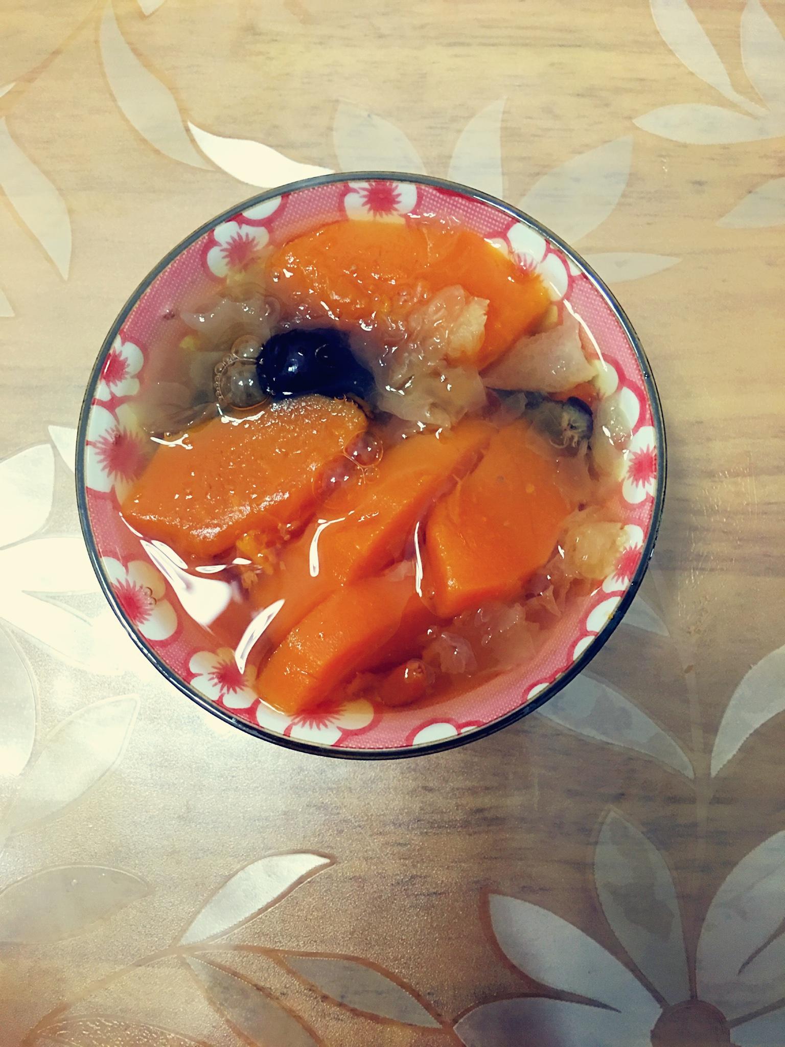 木瓜银耳红枣汤